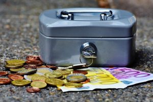jak zadbać o własne finanse